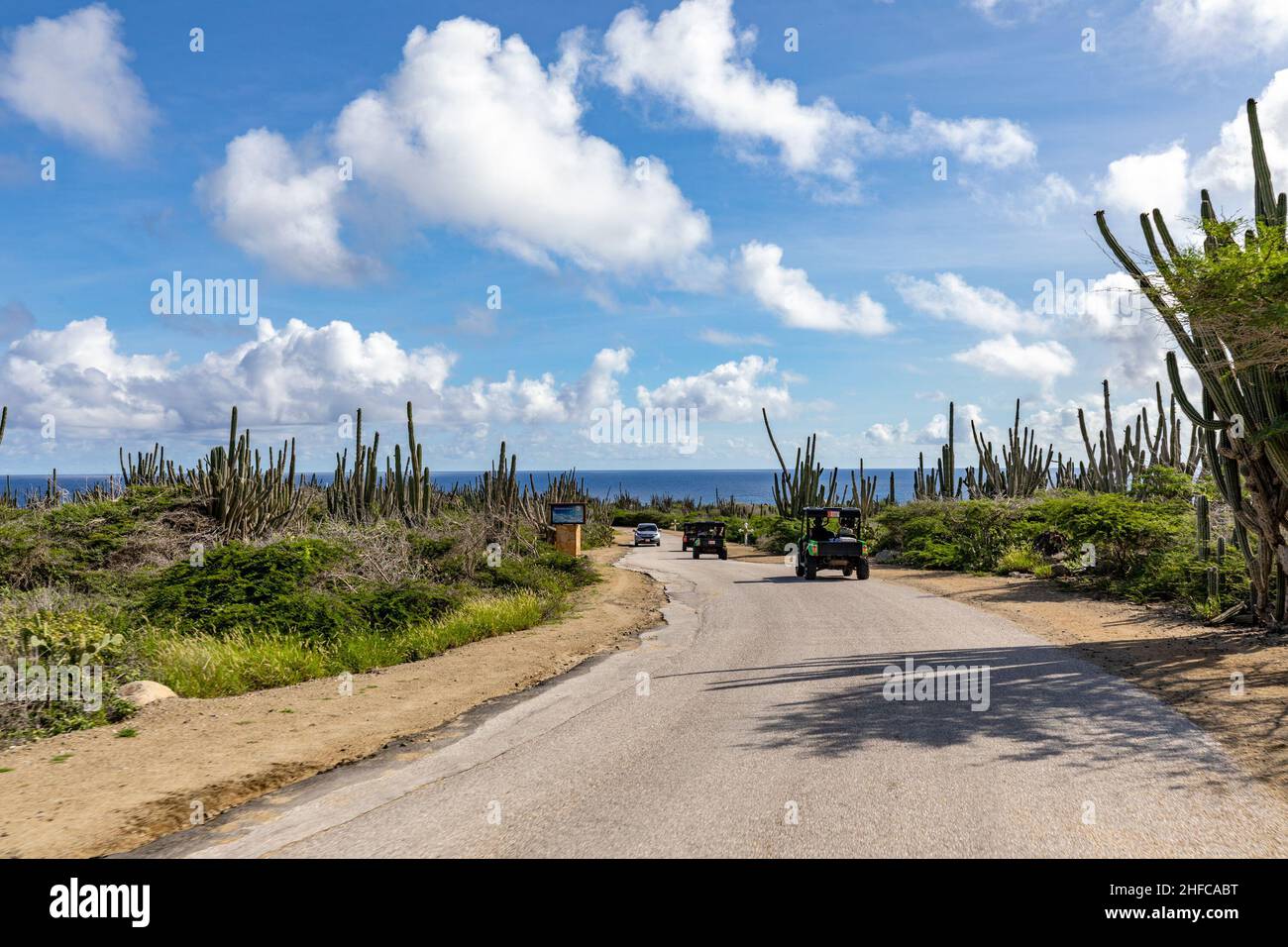 Tour in Jeep attraverso il Parco Nazionale Arikok ad Aruba Foto Stock