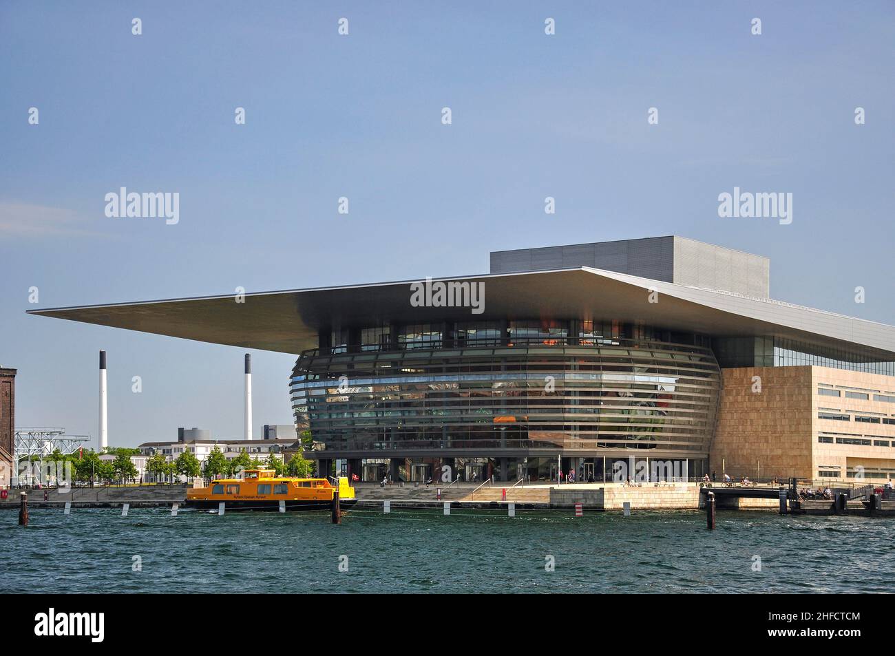 Teatro dell'Opera (Operaen) e porto, Copenaghen (Kobenhavn), Regno di Danimarca Foto Stock