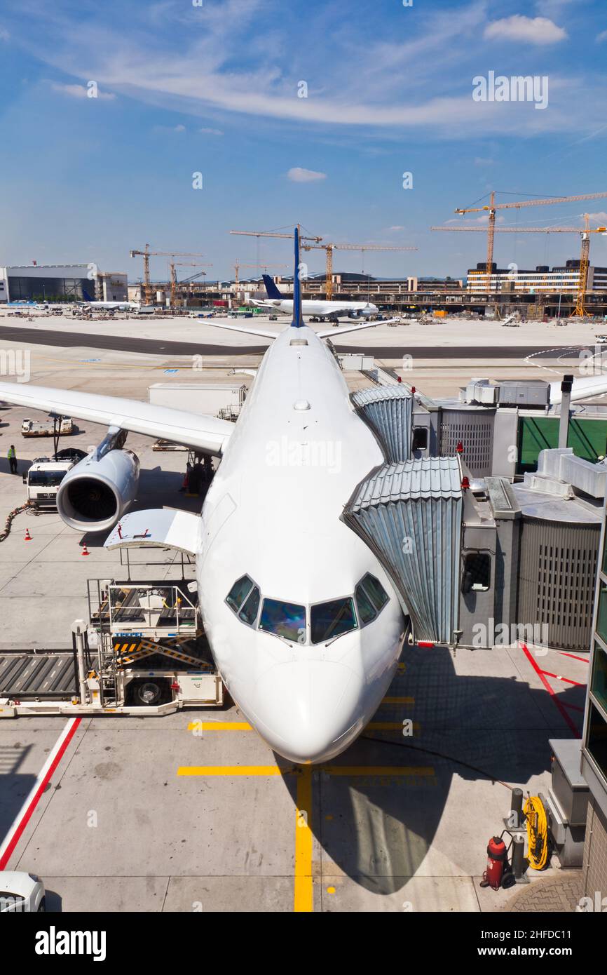 Aeromobili a dito in aeroporto Foto Stock