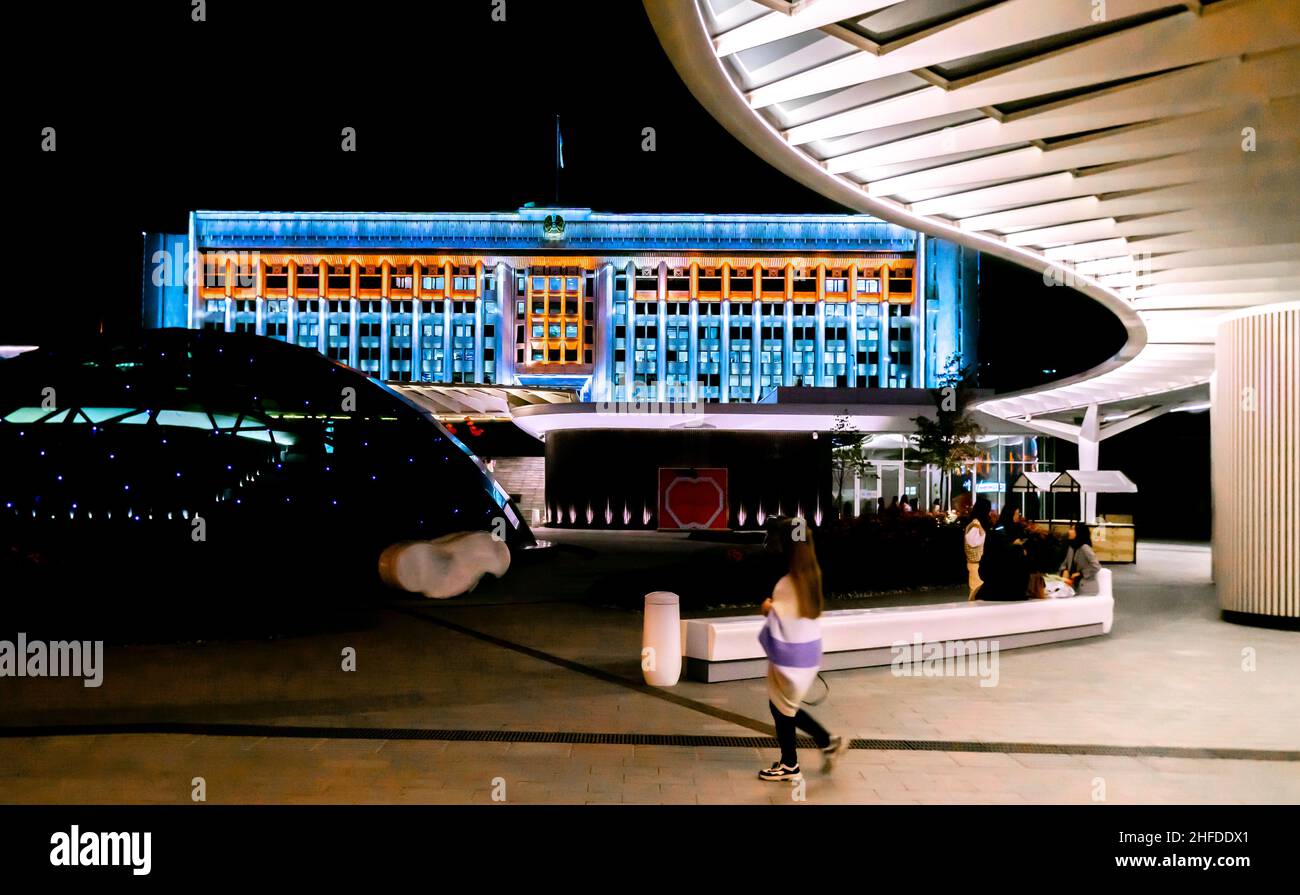 Akimat della città di Almaty. Governo, edificio del municipio di akim, Kazakhstan, Asia centrale Foto Stock