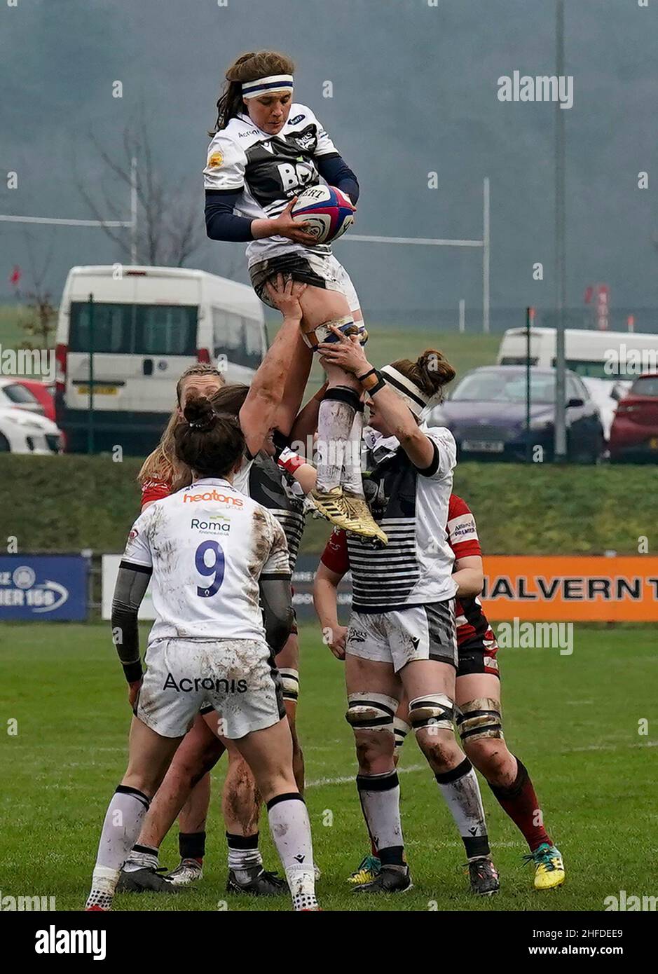 Gloucester, , 15, Gennaio, 2022, Rachel McLachlan (Vendita) prende la linea fuori la sfera durante Gloucester-Hartpury Vs sale Sharks Allianz Premier 15's, Credit:, Graham Glendinning,/ Alamy Live News Foto Stock