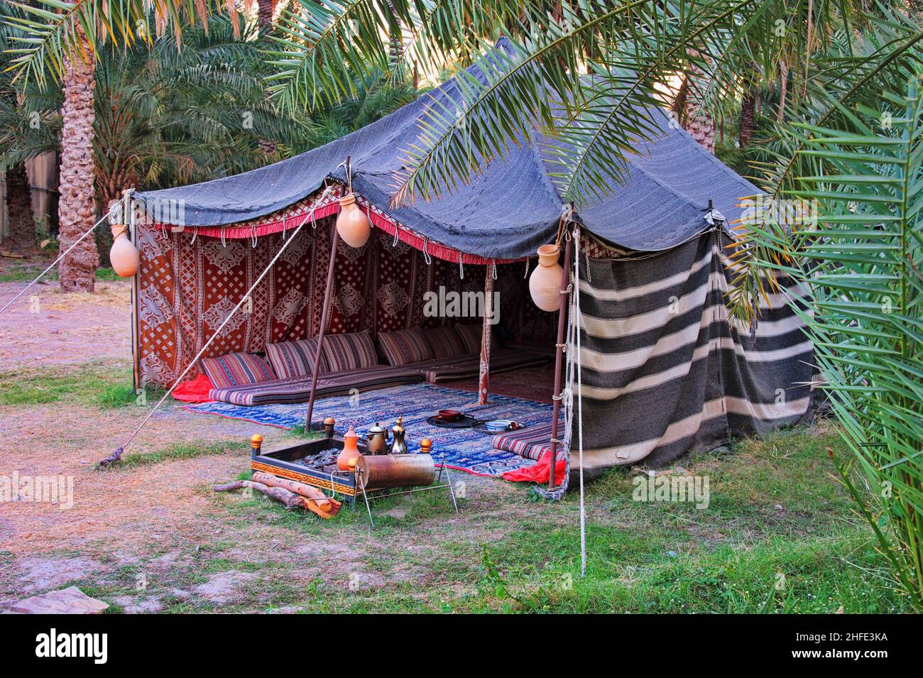 Tenda tradizionale araba in Oman Foto stock - Alamy