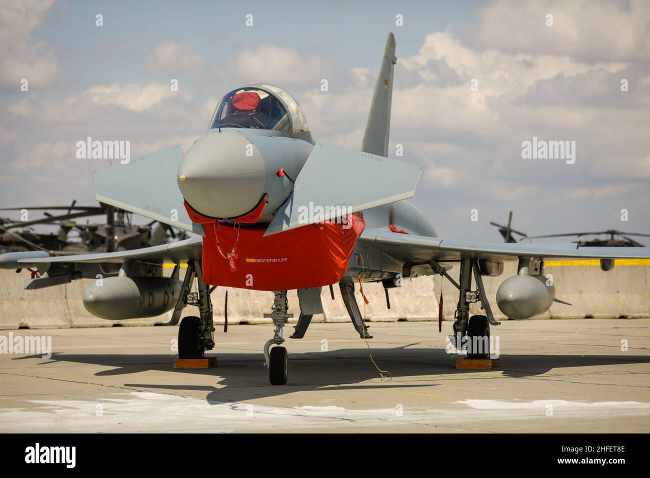 Mihail Kogalniceanu, Romania - 2 luglio 2021: Aereo da caccia tedesco Eurofighter Typhoon in mostra durante un esercizio di polizia aerea. Foto Stock
