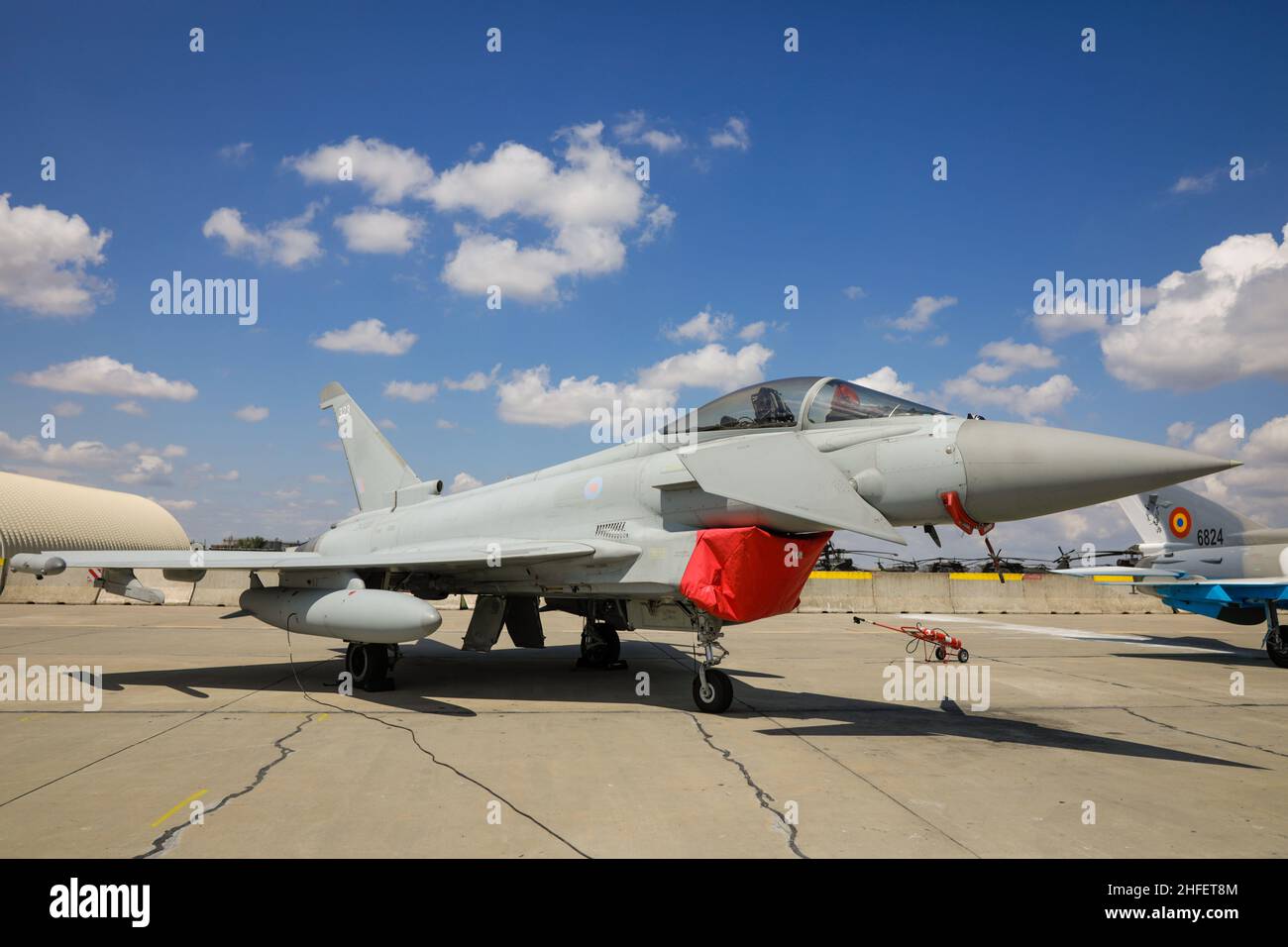 Mihail Kogalniceanu, Romania - 2 luglio 2021: Aereo da caccia tedesco Eurofighter Typhoon in mostra durante un esercizio di polizia aerea. Foto Stock