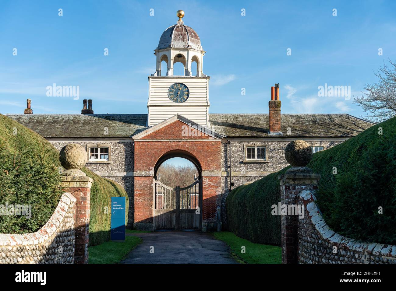 GLYNDE, EAST SUSSEX, Regno Unito - GENNAIO 12 : Vista di Glynde Place a Glynde, East Sussex, Regno Unito il 12 Gennaio 2022 Foto Stock