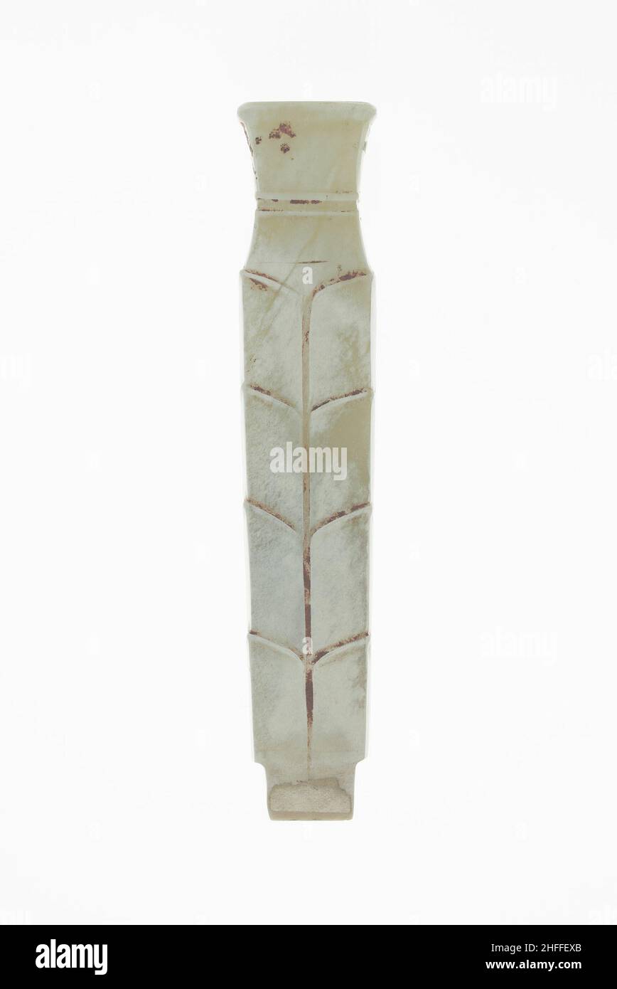 Giada a forma di manico, dinastia Shang (c. 1600-1046 a.C.), 13th-11th sec. a.C. Foto Stock