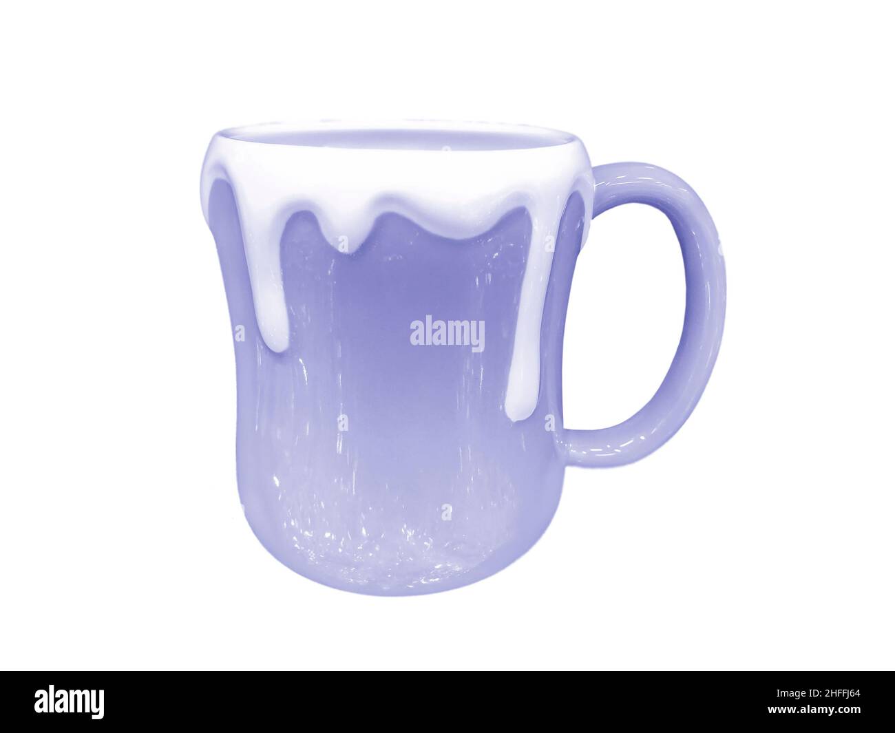 Tazza isolata su sfondo bianco. PANTONE trend colore dell'anno 2022 veri Peri nuova sfumatura di blu Foto Stock
