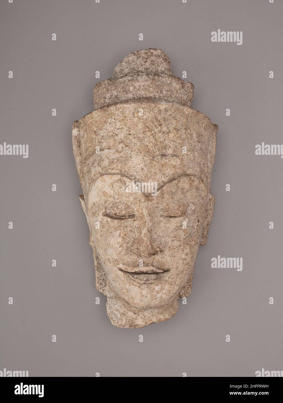 Coronato Capo di un Bodhisattva, periodo Ayutthaya, fine 17th secolo. Foto Stock