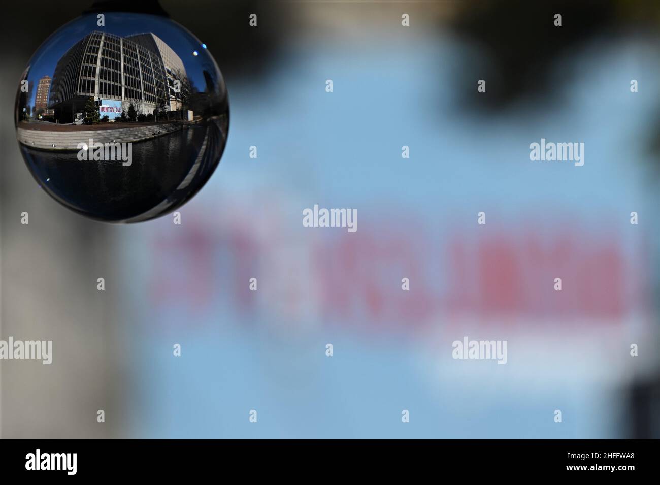 Huntsville, Alabama e luoghi di interesse con Lens Ball Foto Stock