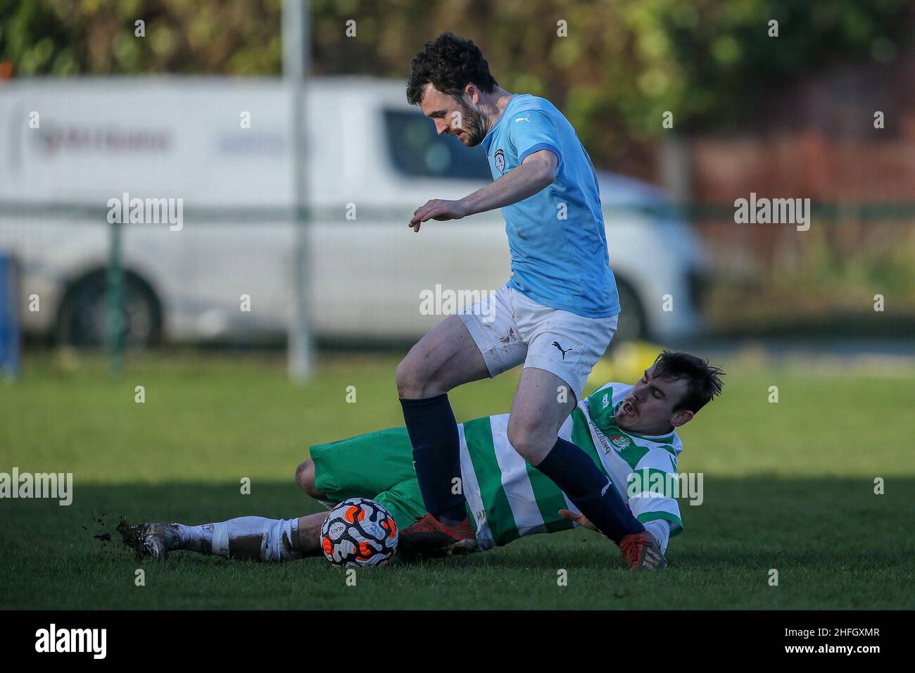 La partita della fa National Sunday Cup tra il Dock AFC e il Campfield FC alla Prahbu Ventures Ltd. Arena di Camell Laird FC, Birkenhead domenica 16th gennaio 202 Foto Stock