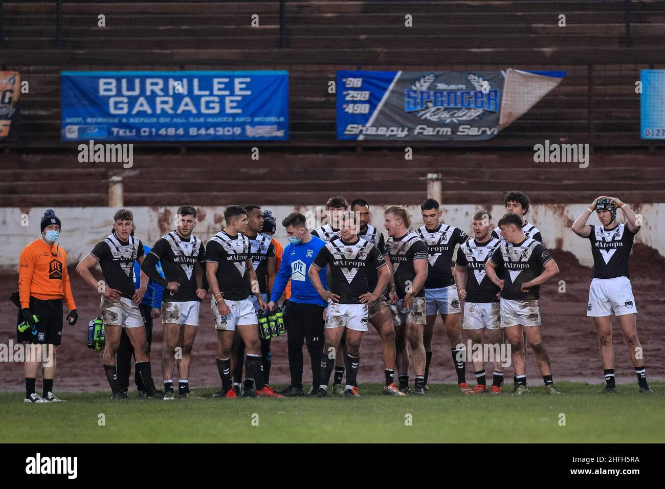 Bradford, Regno Unito. 16th Jan 2022. Il team Hull City FC dopo un altro tentativo di Bradford Bulls a Bradford, Regno Unito, il 1/16/2022. (Foto di James Heaton/News Images/Sipa USA) Credit: Sipa USA/Alamy Live News Foto Stock