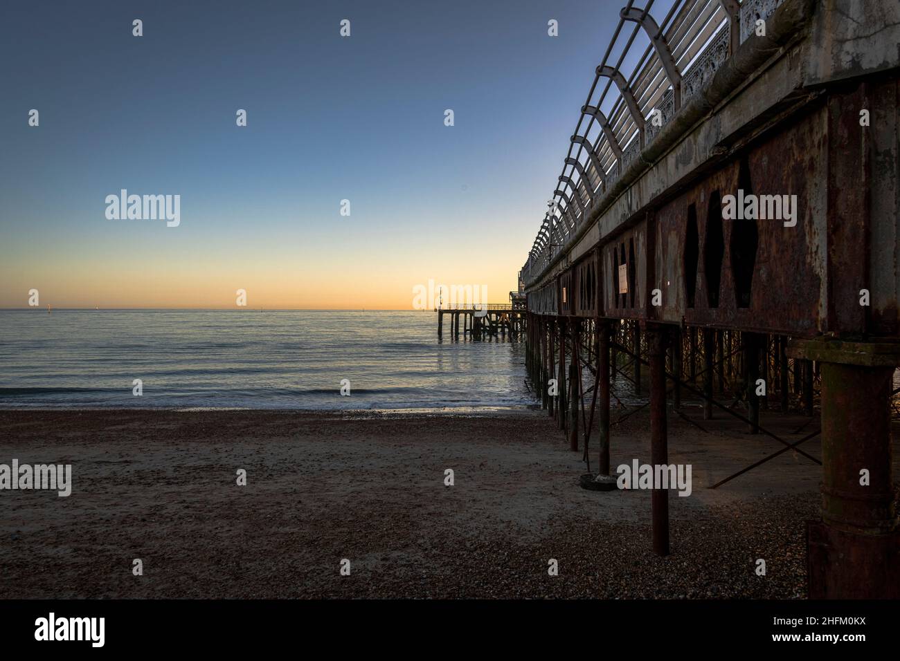 South Parade Pier a Sunset, Southsea, Hampshire. Foto Stock