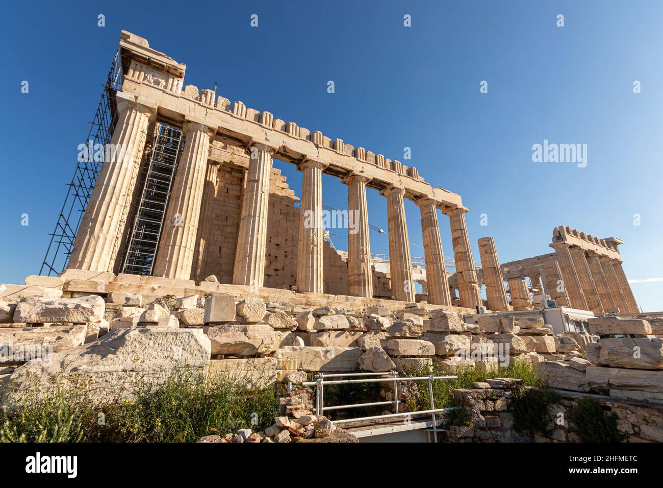 Atene, Grecia. Il Partenone, un ex tempio sulla Acropoli ateniese dedicato alla dea Athena Foto Stock
