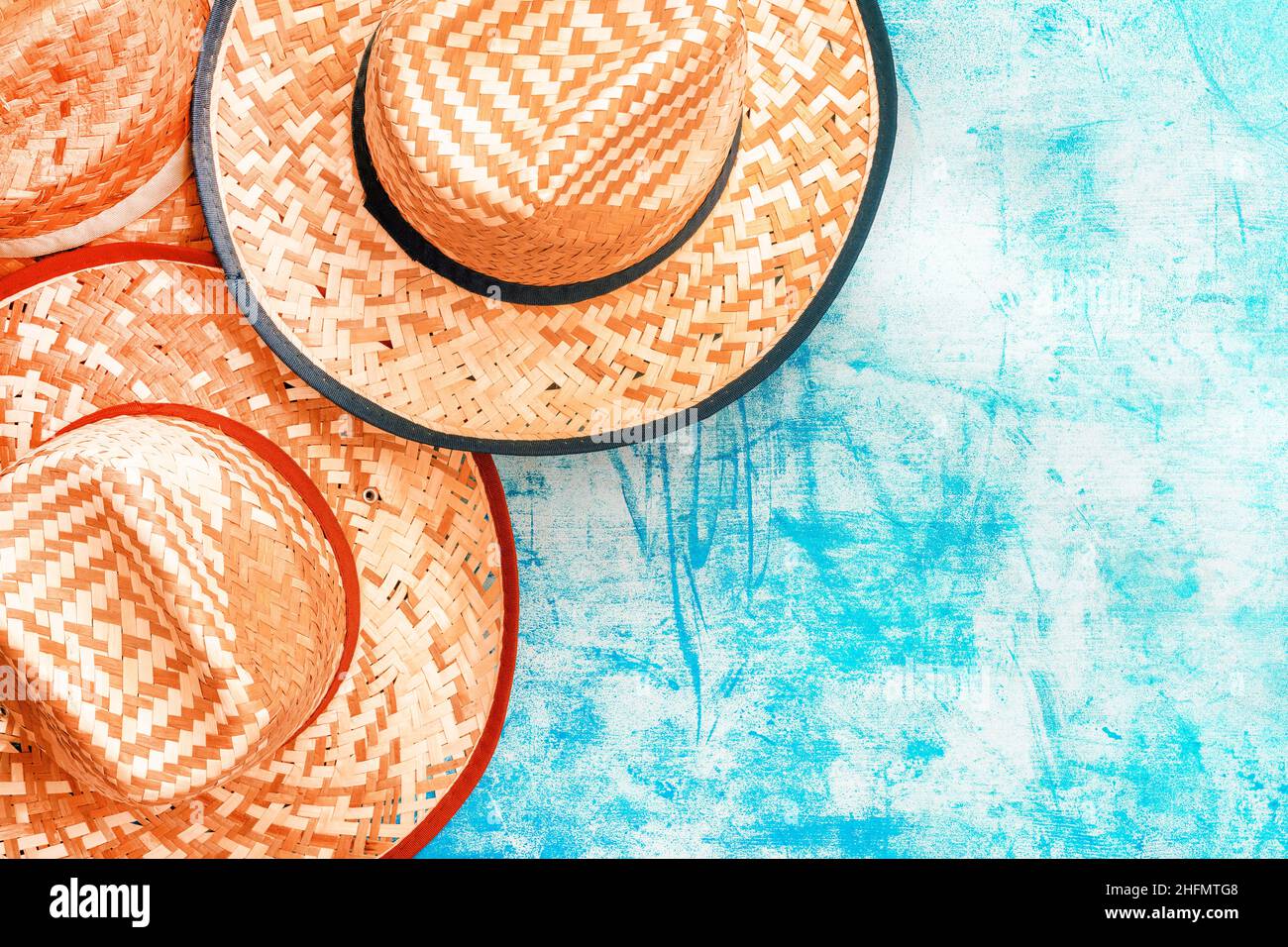 Cappello di paglia cina immagini e fotografie stock ad alta risoluzione -  Alamy