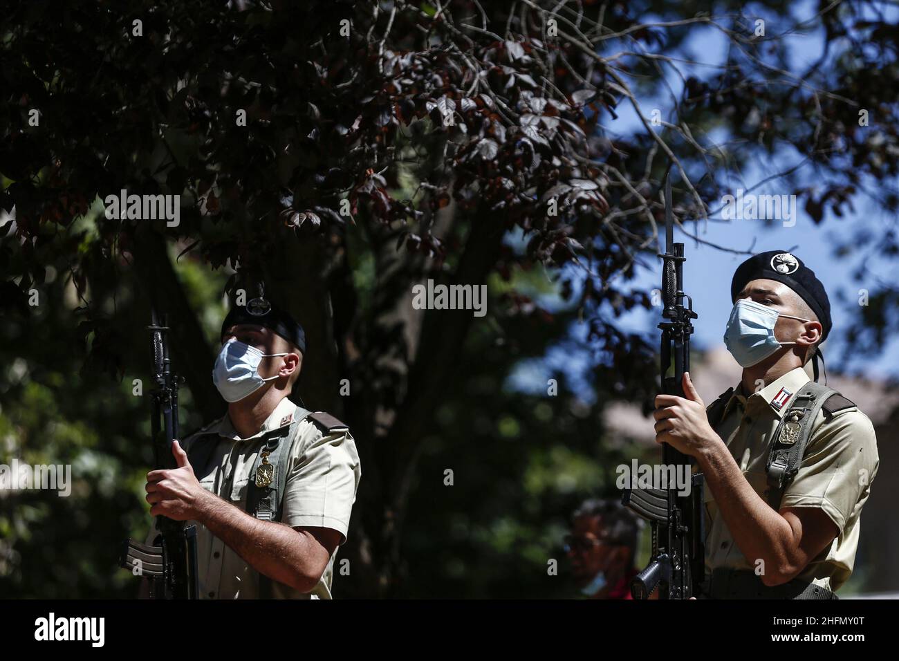Cecilia Fabiano/LaPresse Luglio 19 , 2020 Roma (Italia) News Commemorazione del bombardamento di San Lorenzo nella foto : la deposizione della corona del fiore Foto Stock