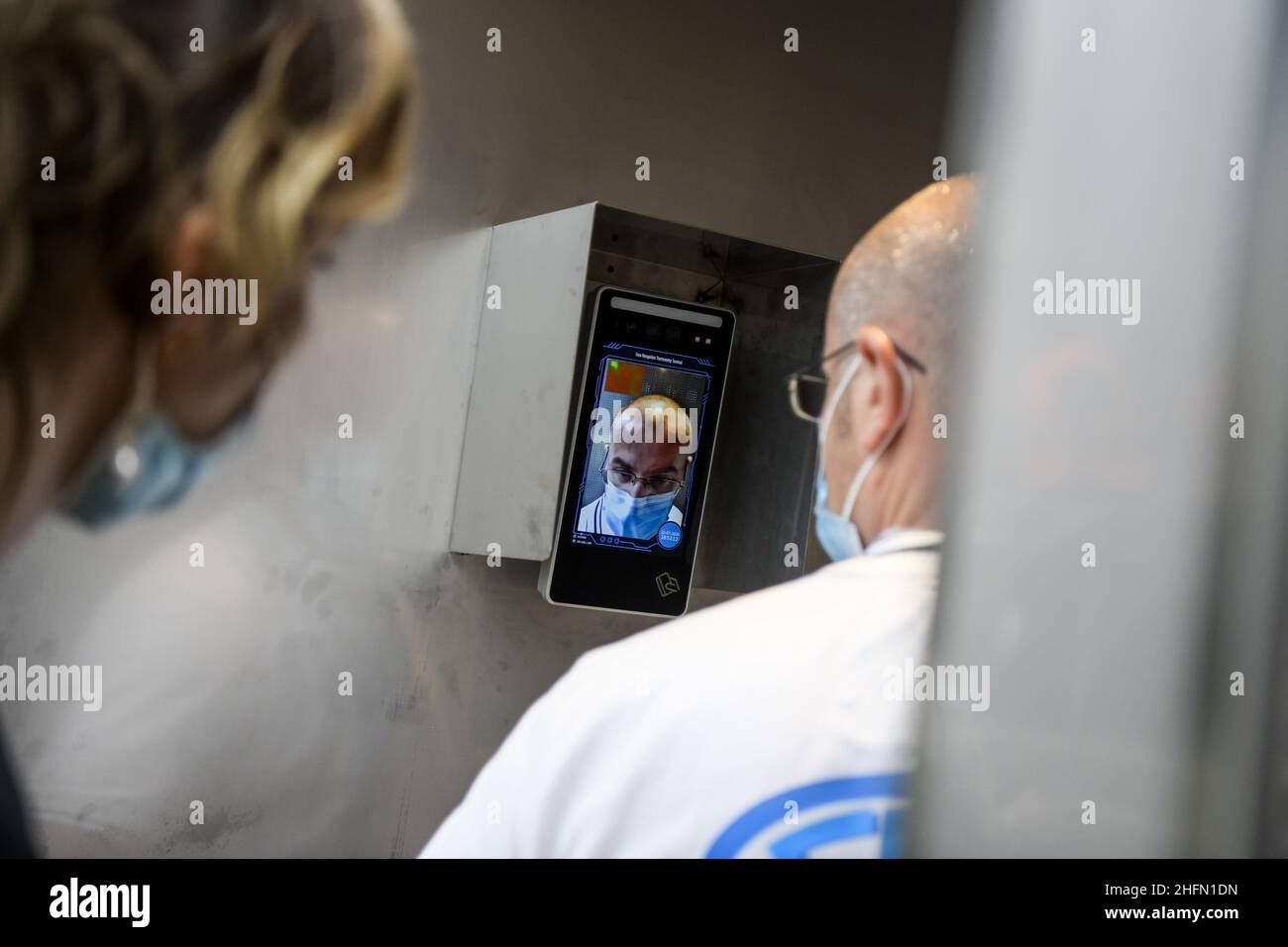 Marco Alpozzi/LaPresse 22 luglio 2020 Torino, Italia sport soccer Torino Vs Hellas Verona - Campionato Italiano di Calcio Lega A TIM 2019/2020 - Stadio Olimpico Grande Torino nella foto: Lo Stadio Olimpico Grande Torino è la prima Serie A ad installare e testare il nuovo ‘Feel Safe’ Sistema, a partire da stasera con Torino-Verona, per il mondo post-COVID. Foto Stock