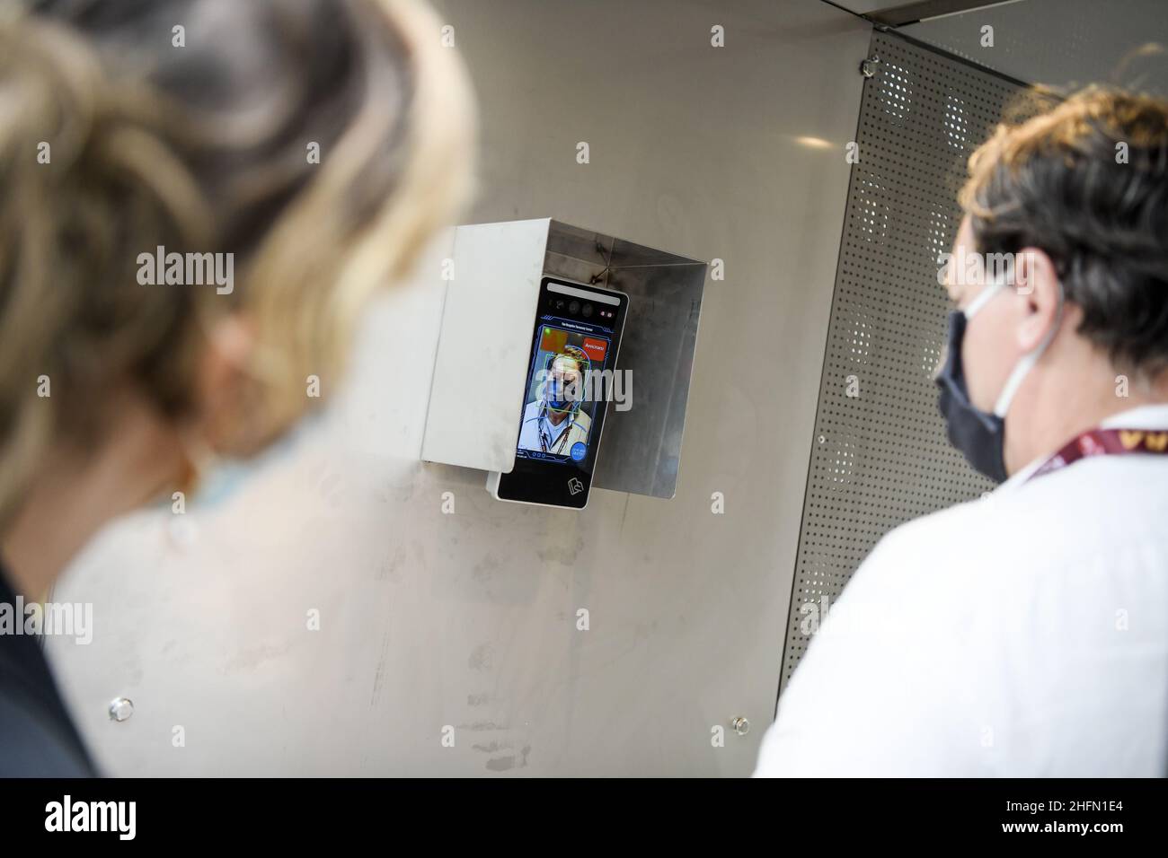 Marco Alpozzi/LaPresse 22 luglio 2020 Torino, Italia sport soccer Torino Vs Hellas Verona - Campionato Italiano di Calcio Lega A TIM 2019/2020 - Stadio Olimpico Grande Torino nella foto: Lo Stadio Olimpico Grande Torino è la prima Serie A ad installare e testare il nuovo ‘Feel Safe’ Sistema, a partire da stasera con Torino-Verona, per il mondo post-COVID. Foto Stock