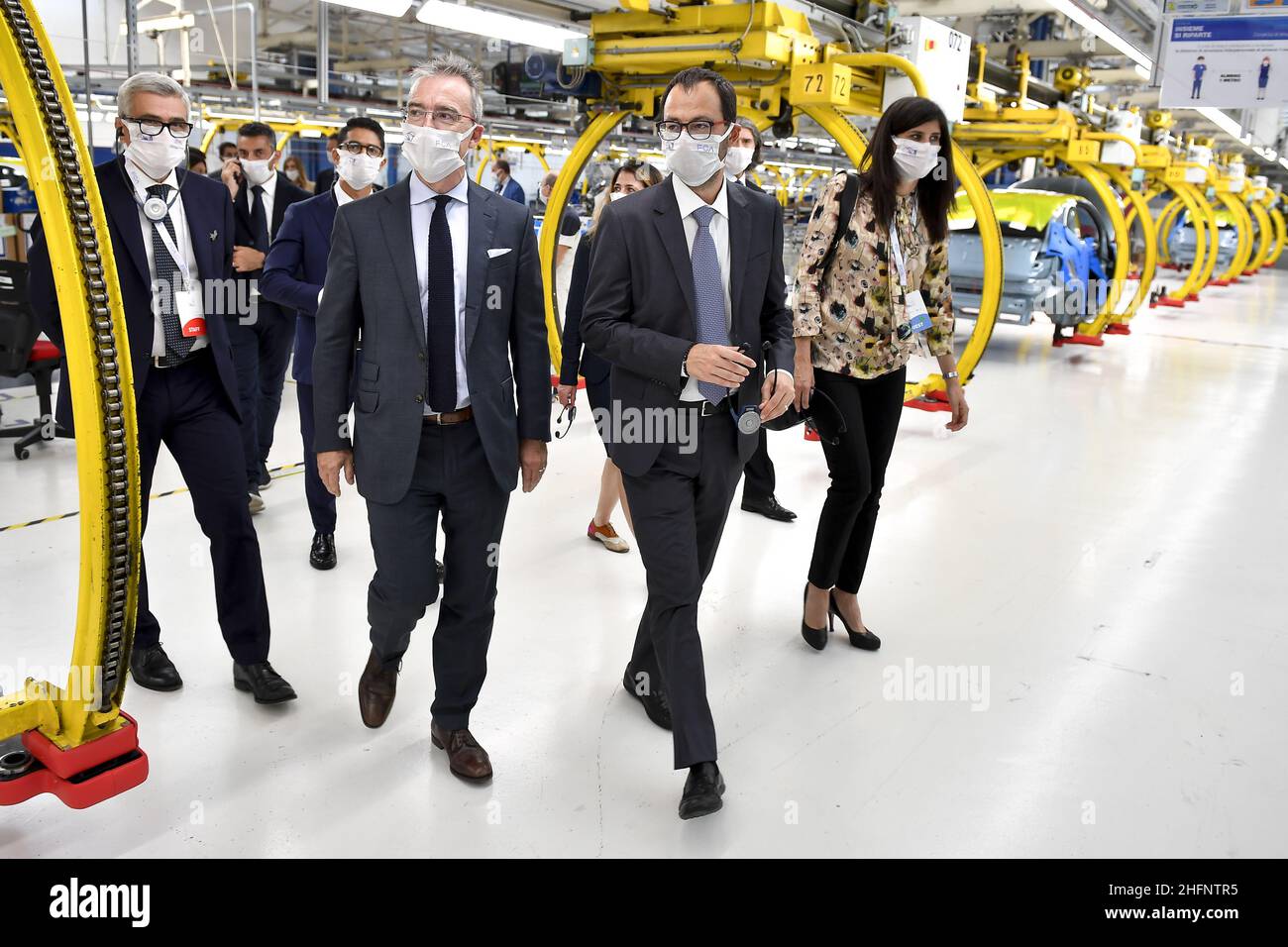 LaPresse/Nicol&#xf2; campo 14 settembre 2020 Torino (Italia) progetto sperimentale FCA V2G Visita allo stabilimento Mirafiori nella foto: Pietro Gorlier, Stefano Pateranelli, Chiara Appendino Foto Stock