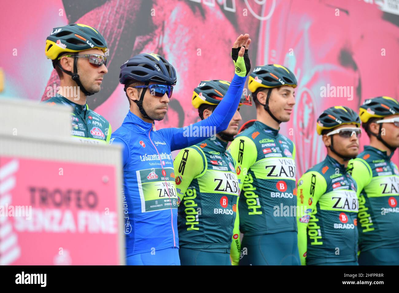 Massimo Paolone/LaPresse 21 ottobre 2020 Italia Sport Cycling giro d'Italia 2020 - edizione 103th - Stage 17 - da Bassano del Grappa a Madonna di Campiglio nella foto: VISCONTI Giovanni Foto Stock