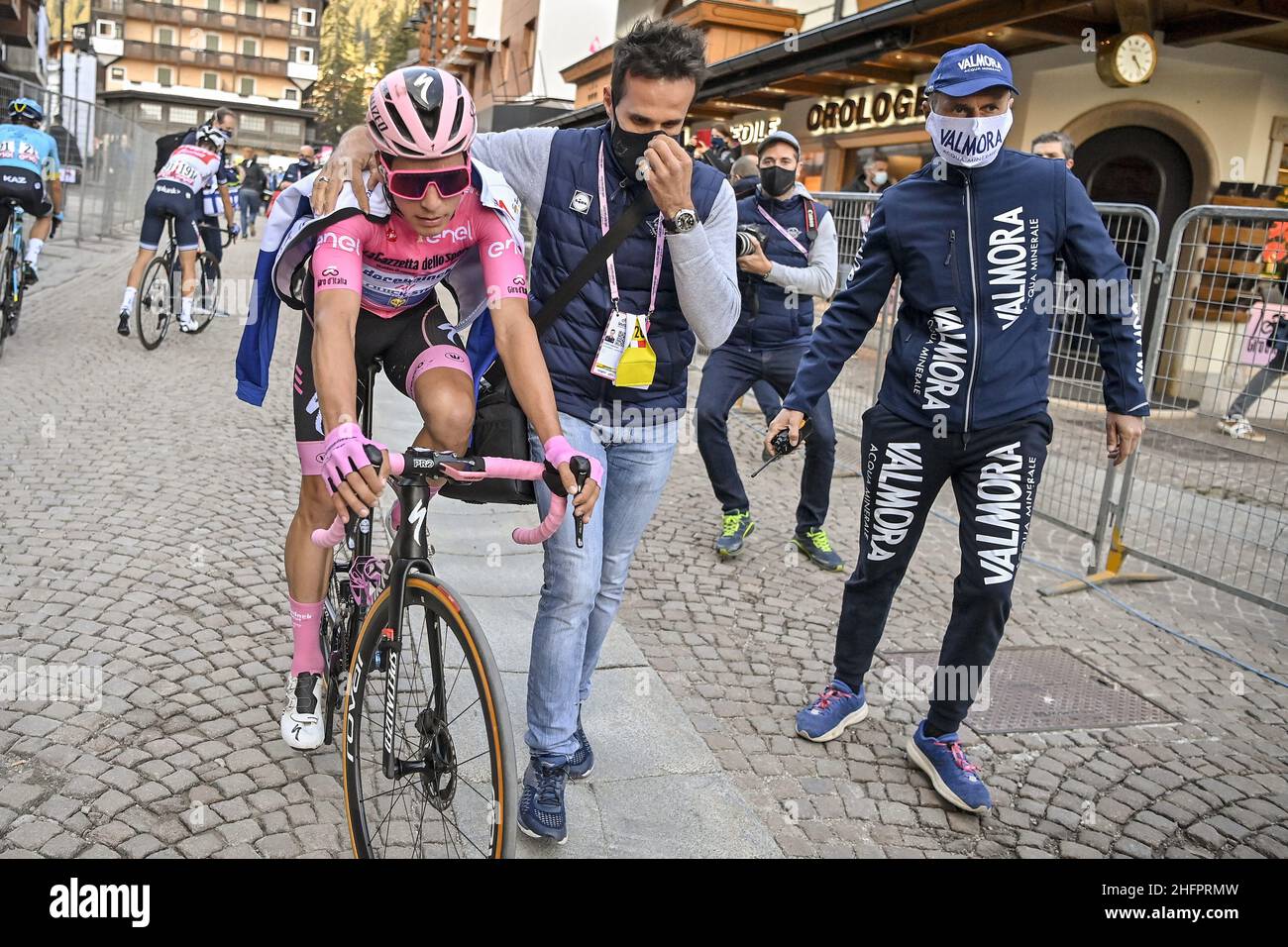 Marco Alpozzi/LaPresse 21 ottobre 2020 Italia Sport Cycling giro d'Italia 2020 - edizione 103th - Stage 17 - da Bassano del Grappa a Madonna di Campiglio nella foto: ALMEIDA Joao( por )DECEUNINCK - QUICK - STEP Foto Stock