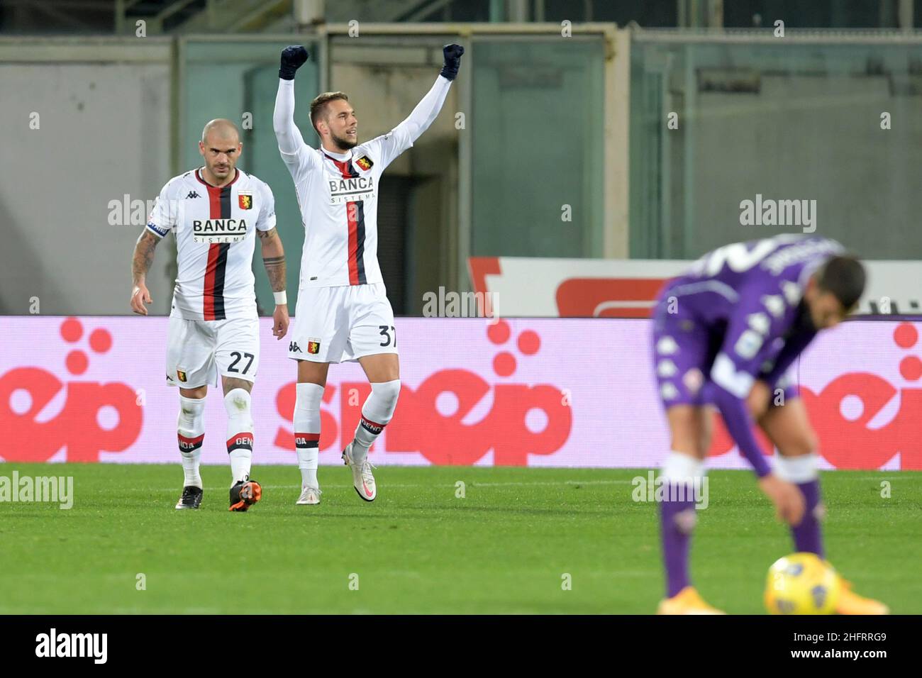 LaPresse - Jennifer Lorenzini 07 Dicembre 2020 Firenze (Italia) Sport Soccer Fiorentina - Genova Campionato Italiano di Calcio Lega A TIM 2019/ 2020 - Stadio "Artemio Franchi" nella foto: Marchetti festeggia dopo aver segnato il traguardo 0-1 Foto Stock