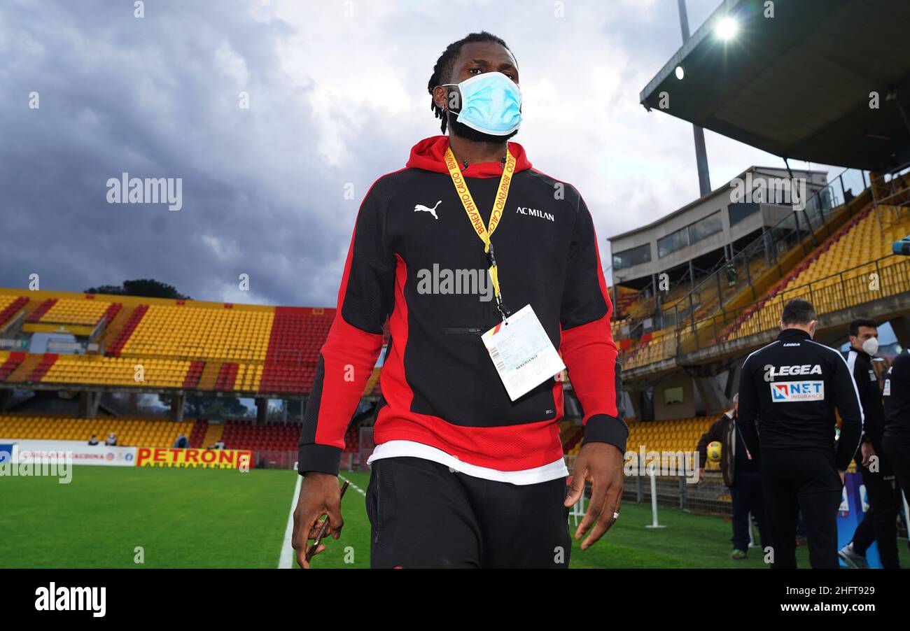 LaPresse - Spada Gennaio 3rd , 2021 Benevento ( Italia ) Sport Soccer A.C. Milano- Stagione 2020-2021 - Serie A Benevento vs AC Milano nella foto: Franck Kessie Foto Stock