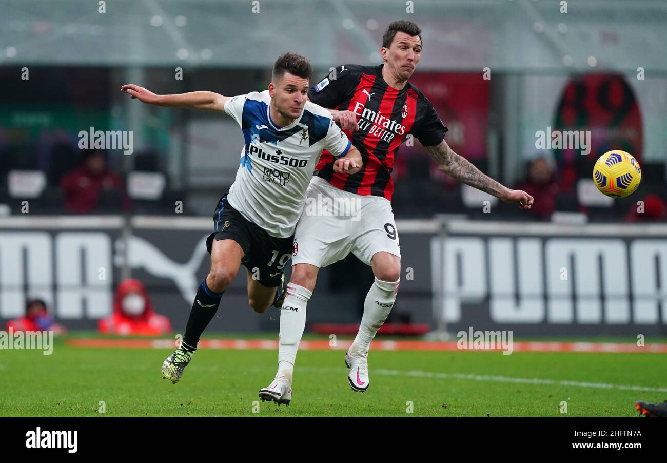 LaPresse - Spada 23 gennaio , 2020 Milano ( Italia ) Sport Soccer A.C. Milano- Stagione 2020-2021 - Serie A Milano vs Atalanta nella foto: Mandzukic Foto Stock