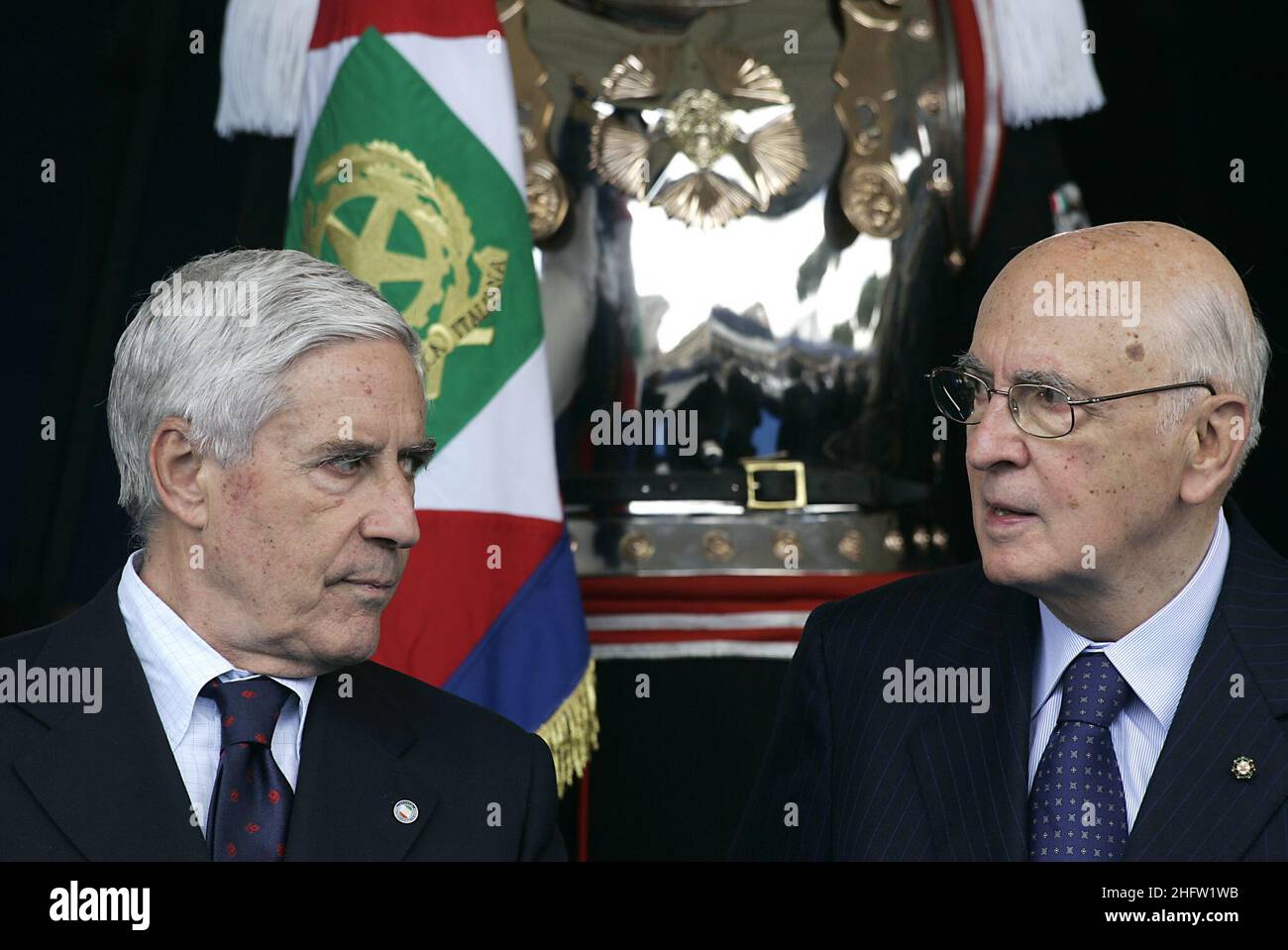 ©Mauro Scrobogna /LaPresse 02-06-2007 Roma Politica Festa della Repubblica - parata militare nella foto: Il Presidente del Senato Franco Marini, il Presidente della Repubblica Giorgio Napolitano Foto Stock