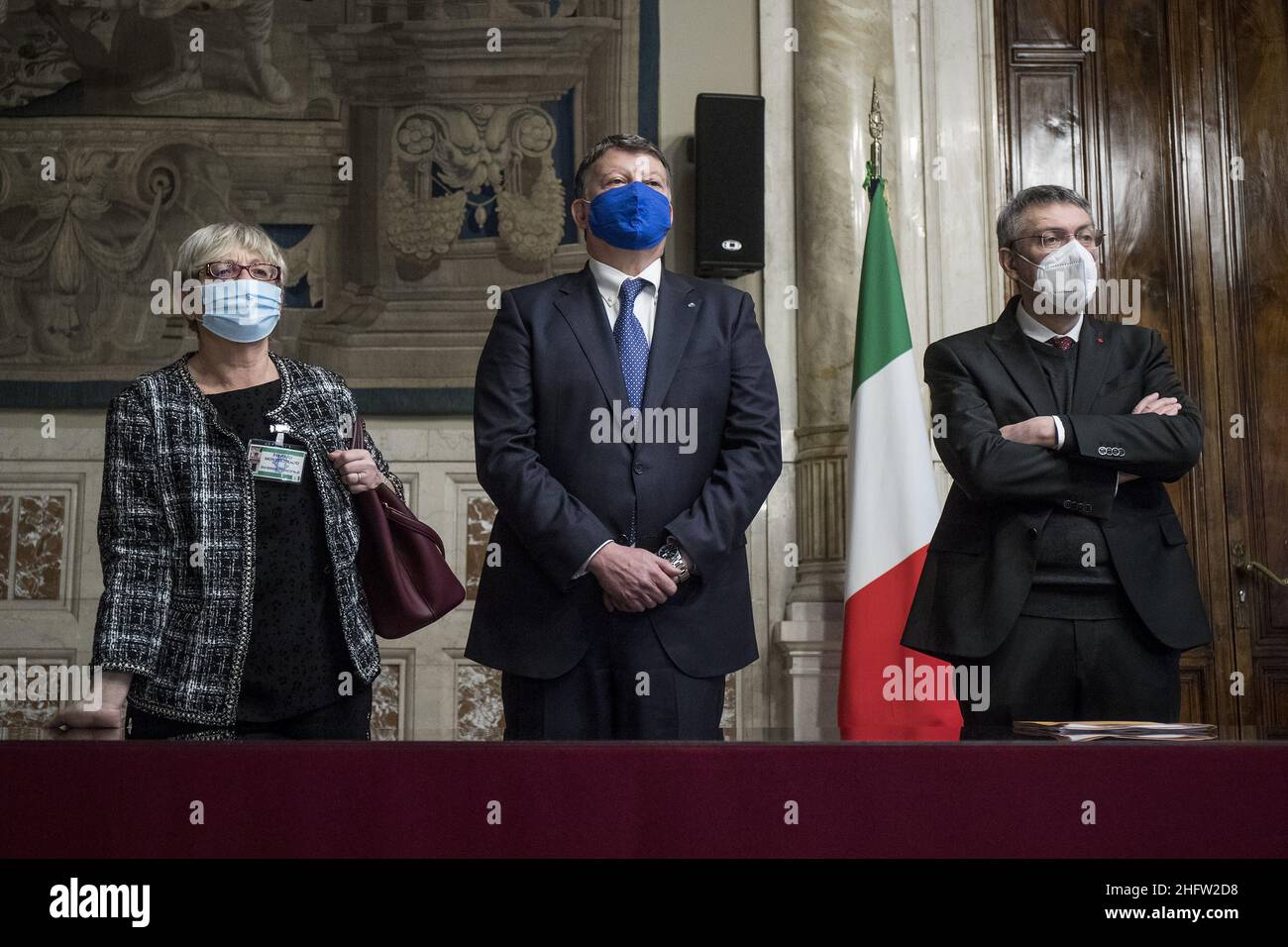 Foto Roberto Monaldo / LaPresse 10-02-2021 Roma Politica Camera dei deputati - Consultazioni del presidente del Consiglio incaricato Mario Draghi nella foto Anna Maria Furlan, Paolo Bombardieri, Maurizio Landini 10-02-2021 Roma (Italia) Camera dei deputati - consultazioni del primo Ministro designato Mario Draghi nella foto Anna Maria Furlan, Paolo Bombardieri, Maurizio Landini Foto Stock