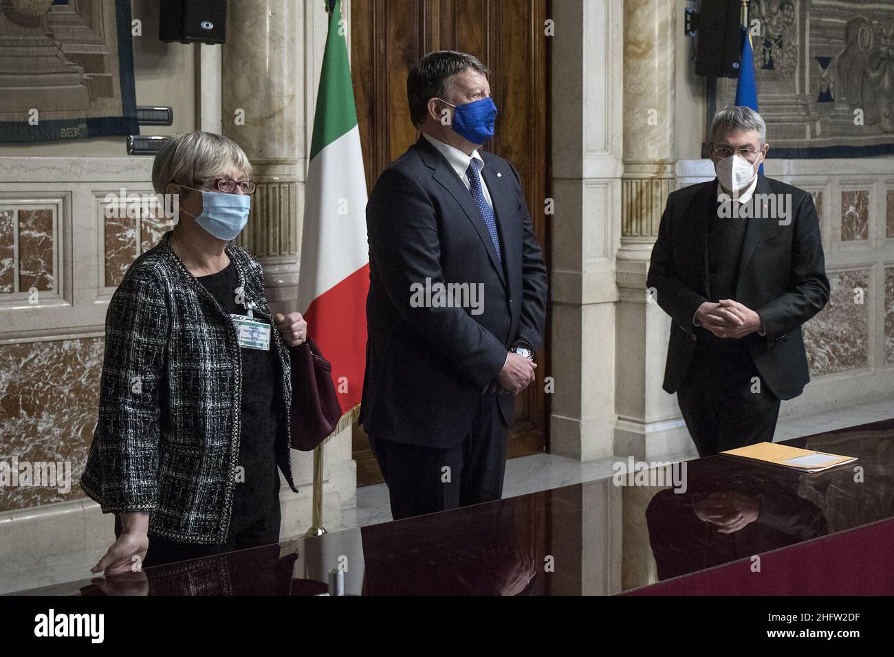 Foto Roberto Monaldo / LaPresse 10-02-2021 Roma Politica Camera dei deputati - Consultazioni del presidente del Consiglio incaricato Mario Draghi nella foto Anna Maria Furlan, Paolo Bombardieri, Maurizio Landini 10-02-2021 Roma (Italia) Camera dei deputati - consultazioni del primo Ministro designato Mario Draghi nella foto Anna Maria Furlan, Paolo Bombardieri, Maurizio Landini Foto Stock