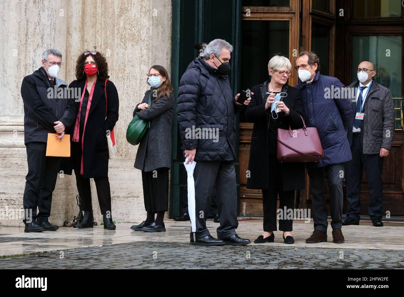 Mauro Scrobogna /LaPresse 10 febbraio 2021&#xa0; Roma, Italia Camera politica dei deputati consultazioni nella foto: Maurizio Landini CGIL e Annamaria Furlan CISL con le delegazioni Foto Stock