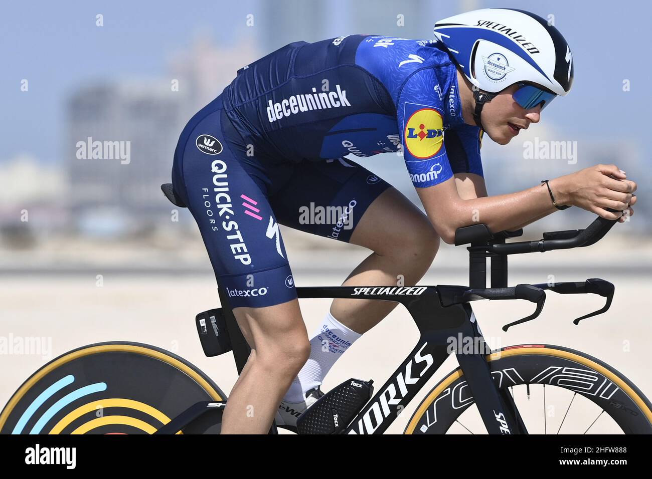 Foto LaPresse - Fabio Ferrari 22 Febbraio 2021 Abu Dhabi (Emirati Arabi Uniti) Sport Ciclismo UAE Tour 2021 -ABU DHABI SPORTS COUNCIL STAGE- Tappa 2 - da al Hudayriyat Island a al Hudayriyat Island- ITT - 13 km. ALMEIDA Joao(por)(DECEUNINCK - QUICK-STEP) Foto LaPresse - Fabio Ferrari Febbraio 22 2021 Abu Dhabi (Emirati Arabi Uniti) Sport Cycling UAE Tour 2021 -ABU DHABI SPORTS COUNCIL STAGE- Stage 2 - da al Hudayriyat Island a Hudayriyat Island - ITT -8,07 miglia Test route nella foto: ALMEIDA Joao(por)(DECEUNINCK - QUICK-STEP 1 Foto Stock