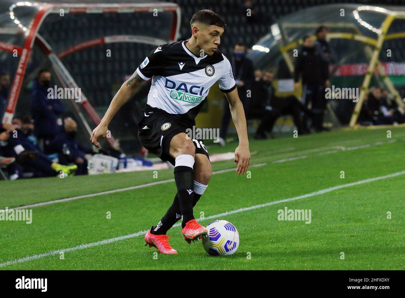 Andrea Bressanutti/LaPresse 21 aprile 2021 Udine, Italia sport soccer Udinese vs Cagliari - Campionato Italiano Calcio League A Tim 2020/2021 - Stadio Dacia Arena nella foto: molina nahuel Foto Stock