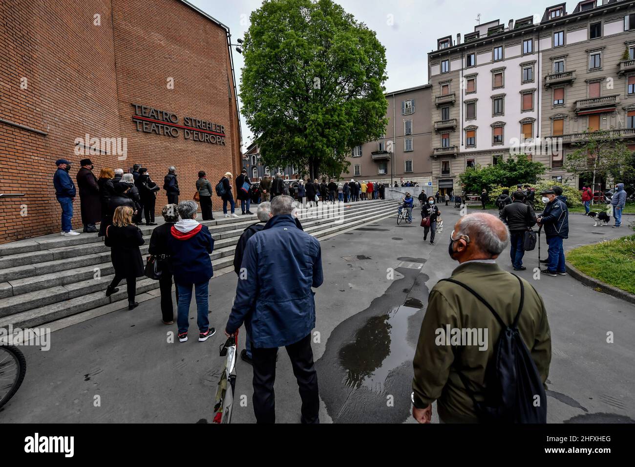 LaPresse - Claudio Furlan 27 Aprile 2021 - Milano (Italia) il salone funerario di Milva al piccolo Teatro Strehler Foto Stock