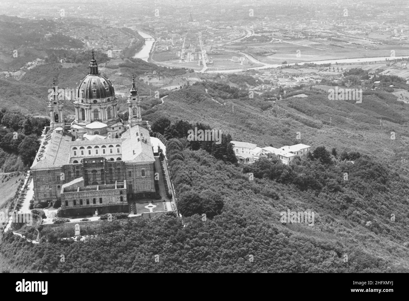 Foto LaPresse Torino/Archivio storico Archivio storico anni 40 Torino Sport nella foto vista aerea della Basilica di Superga Stampa b/n busta: 1229/D Foto LaPresse Torino/Archivio storico Torino 40' Torino nella foto: Veduta aerea della basilica di Superga Foto Stock