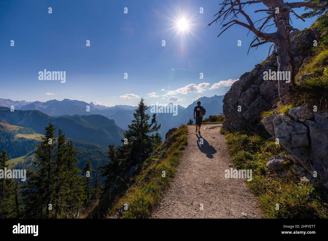 Alpen, Berchtesgadener Land im Sommer bei blauem Himmel und schöner Sicht Foto Stock