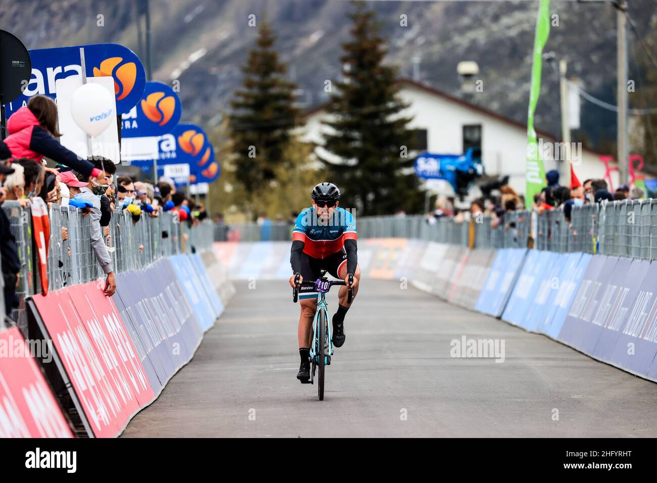 Foto LaPresse/Alessandro Garofalo 29 maggio 2021 Sport Ciclismo giro d'Italia 2021 – giro e nella foto: Tappa 20 Madesimo - Valle Spluga/Alpe Motta Foto LaPresse/Alessandro Garofalo 29 maggio 2021 Sport Cycling giro d'Italia 2021 – giro e nella foto: 20th tappa Madesimo - Valle Spluga/Alpe Motta Foto Stock