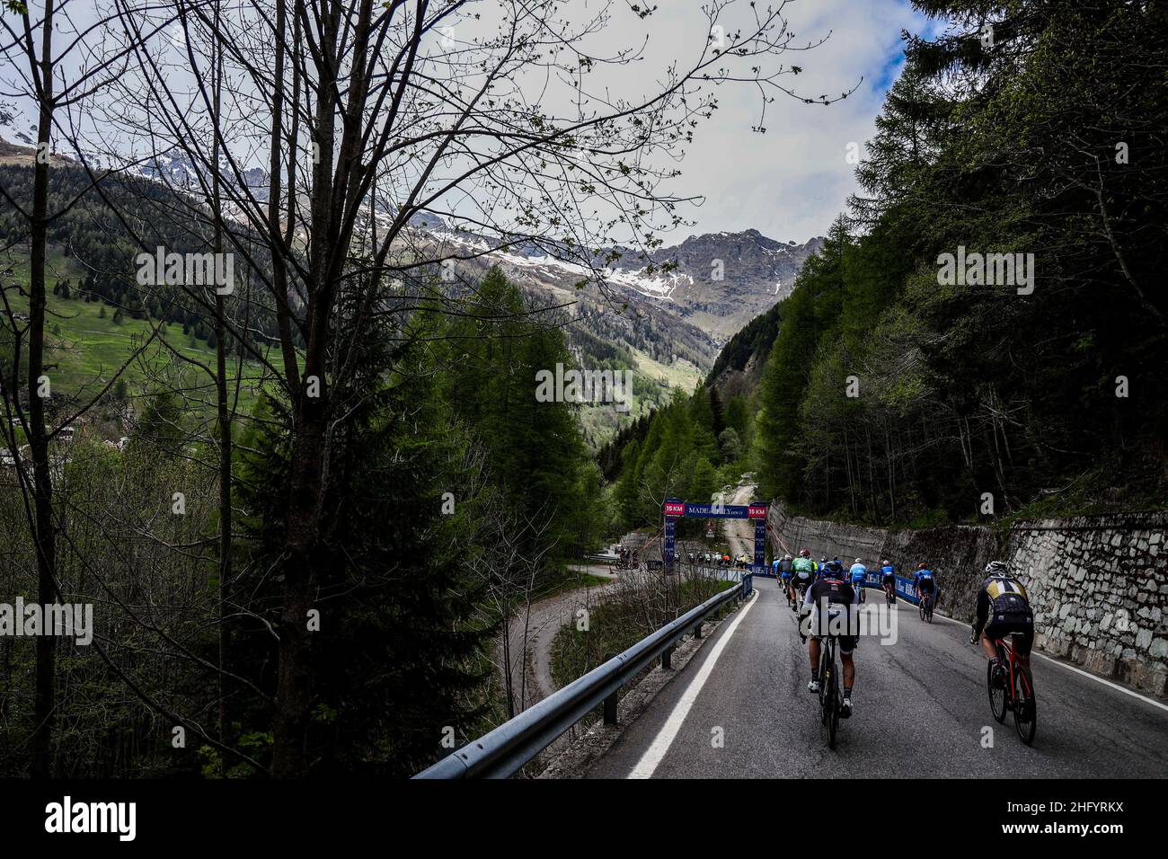 Foto LaPresse/Alessandro Garofalo 29 maggio 2021 Sport Ciclismo giro d'Italia 2021 – giro e nella foto: Tappa 20 Madesimo - Valle Spluga/Alpe Motta Foto LaPresse/Alessandro Garofalo 29 maggio 2021 Sport Cycling giro d'Italia 2021 – giro e nella foto: 20th tappa Madesimo - Valle Spluga/Alpe Motta Foto Stock