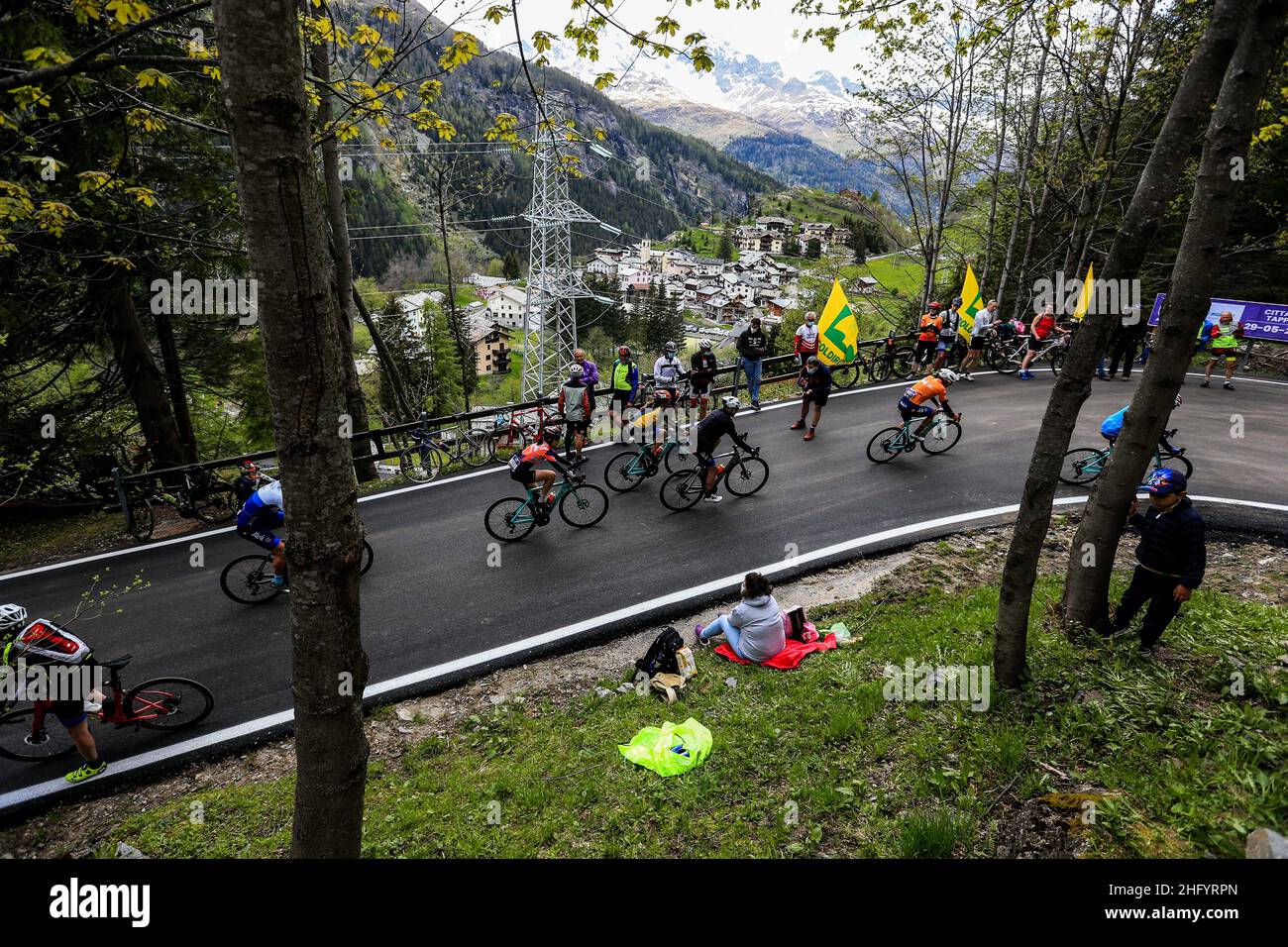 Foto LaPresse/Alessandro Garofalo 29 maggio 2021 Sport Ciclismo giro d'Italia 2021 – giro e nella foto: Tappa 20 Madesimo - Valle Spluga/Alpe Motta Foto LaPresse/Alessandro Garofalo 29 maggio 2021 Sport Cycling giro d'Italia 2021 – giro e nella foto: 20th tappa Madesimo - Valle Spluga/Alpe Motta Foto Stock