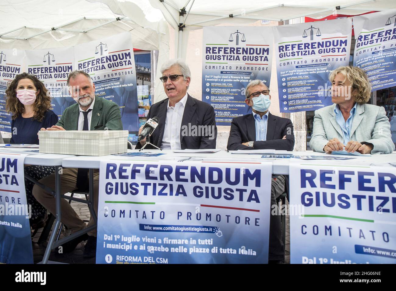 Roberto Monaldo / LaPresse 01-07-2021 Roma (Italia) apertura della campagna per il referendum sulla Giustizia nella foto Irene testa, massimo Garavaglia, Maurizio Turco, Roberto Giachetti, Stefania Craxi Foto Stock