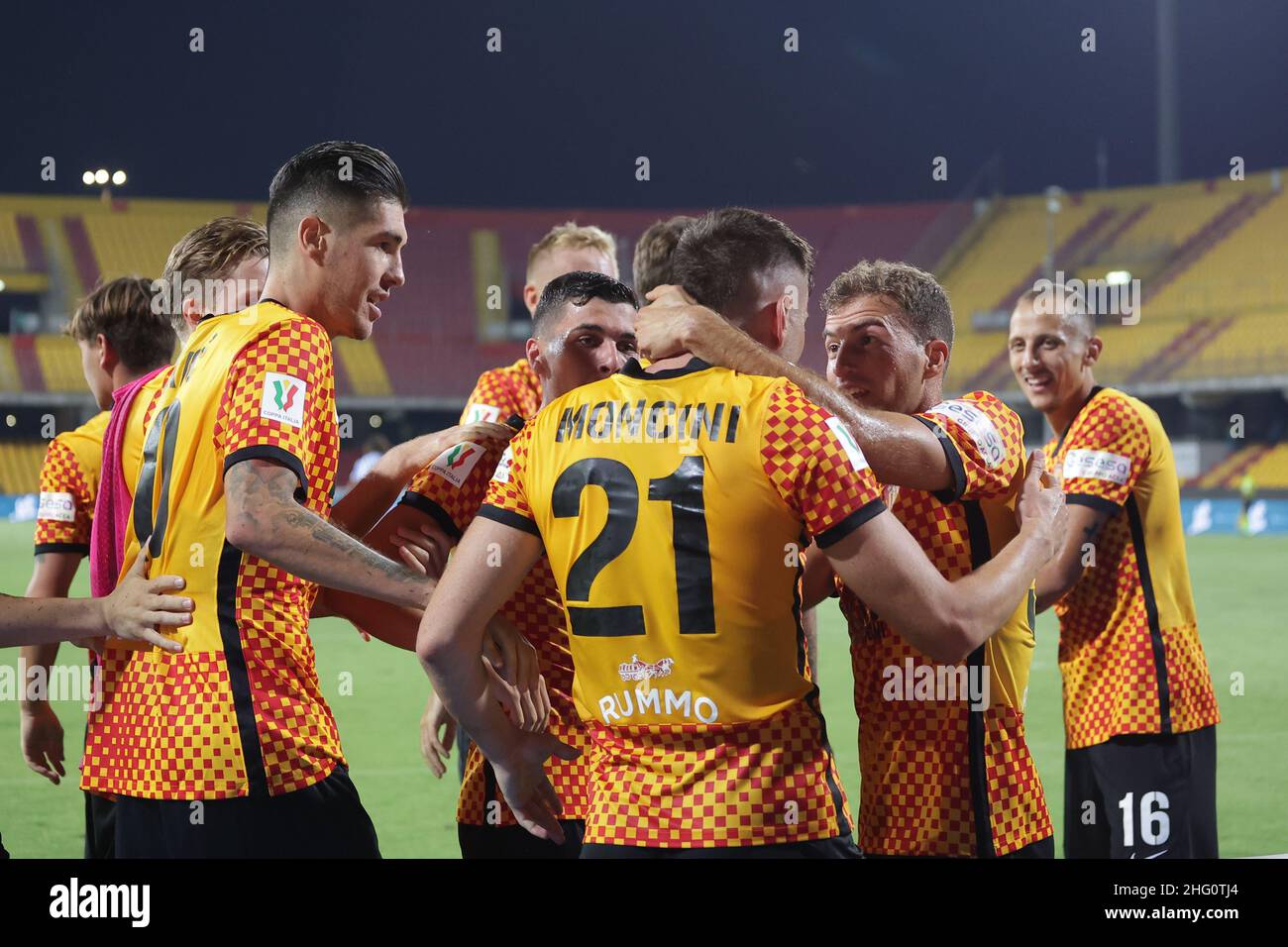 Alessandro Garofalo/LaPresse 14 agosto 2021 Benevento, Italia sport soccer Benevento vs Spal - Coppa Italia 2021/2022 - Stadio Ciro Vigorito nella foto: Gabriele Moncini (Benevento Calcio) Foto Stock