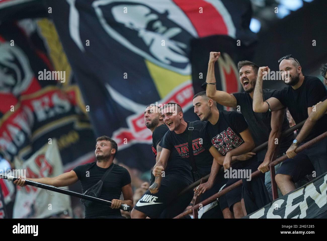 Spada/LaPresse Agosto 29 , 2021 - Milano,Italia Sport, Calcio AC Milano vs Cagliari - Campionato Italiano Serie A Calcio 2021/2022 - San Sirostate nella foto: milanesi sostenitori Foto Stock