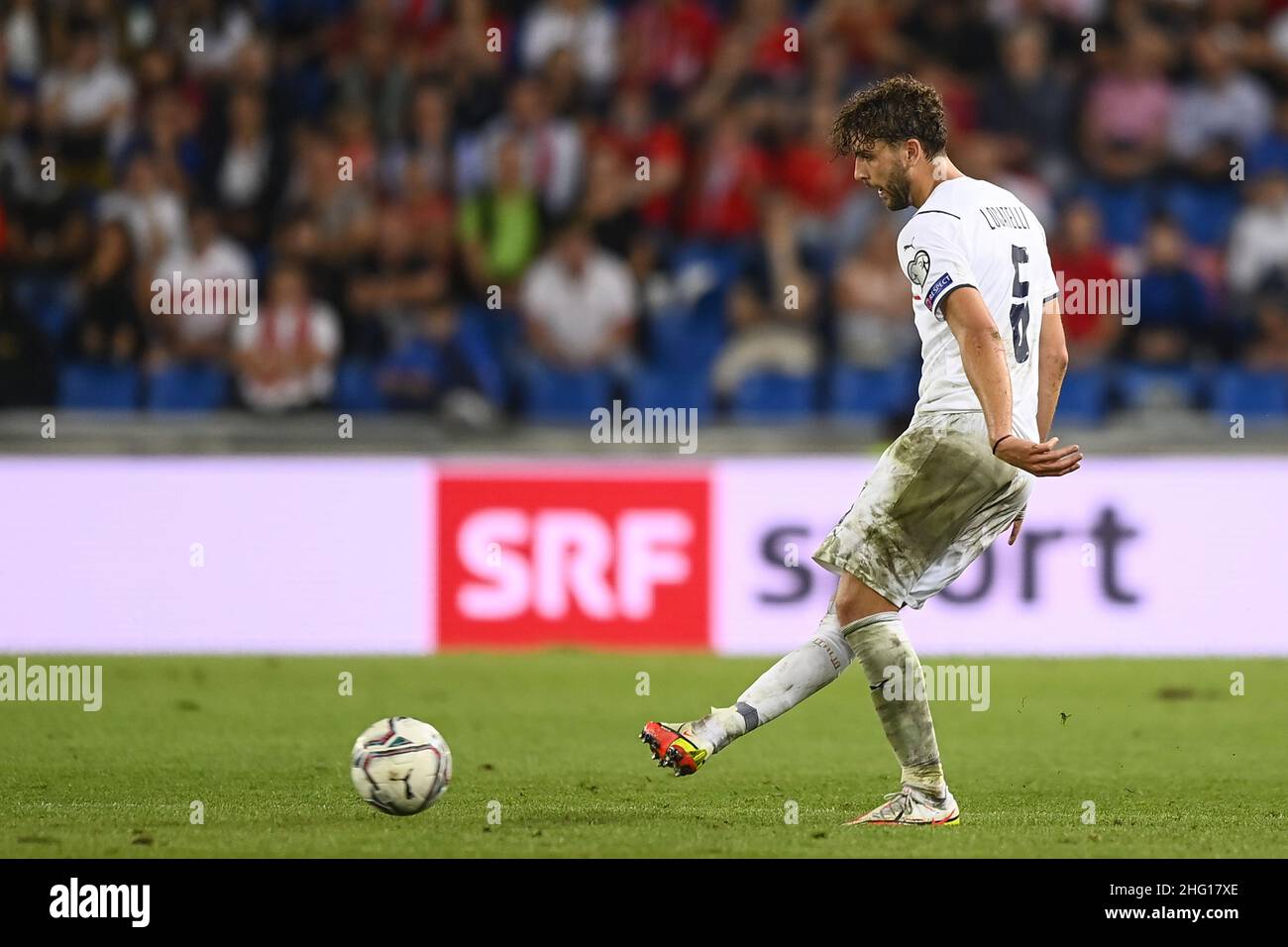 LaPresse - Fabio Ferrari Settembre 05 2021 Basel, Svizzera sport soccer Italia vs Svizzera - Qatar World Cup Qualifiers - Stadio St. Jakob-Park di Basilea nella foto:Manuel Locatelli (Italia) Foto Stock