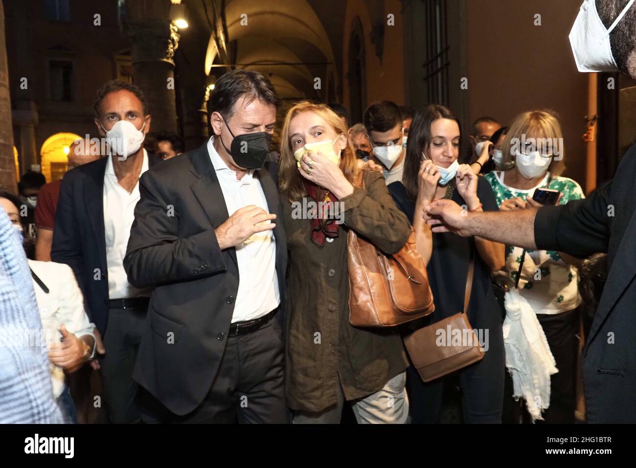 Michele Nucci/LaPresse 10 settembre 2021 - Bologna News l'ex primo Ministro Giuseppe Conte con il Ministro degli Esteri Luigi di Maio e il candidato sindaco di Bologna Matteo Lepore in visita alla città Foto Stock