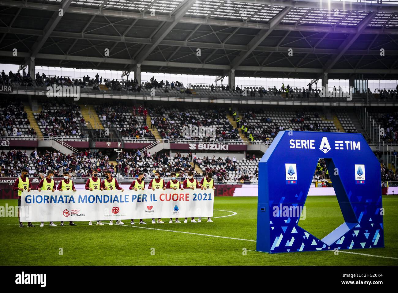 LaPresse - Fabio Ferrari 02 ottobre 2021 Torino, Italia sport calcio ESCLUSIVO TORINO FC Torino FC vs Juventus FC - Campionato Italiano Calcio League A TIM 2021/2022 - Stadio Olimpico Grande Torino. Nella foto:banner Foto Stock