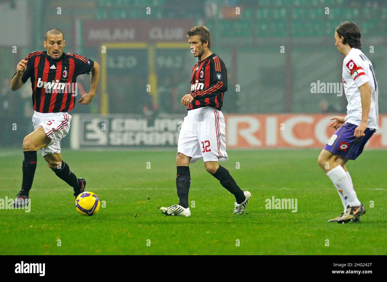 David Beckham gioca a calcio per Milano contro Fiorentina - Serie A 2008/ 2009 Foto stock - Alamy
