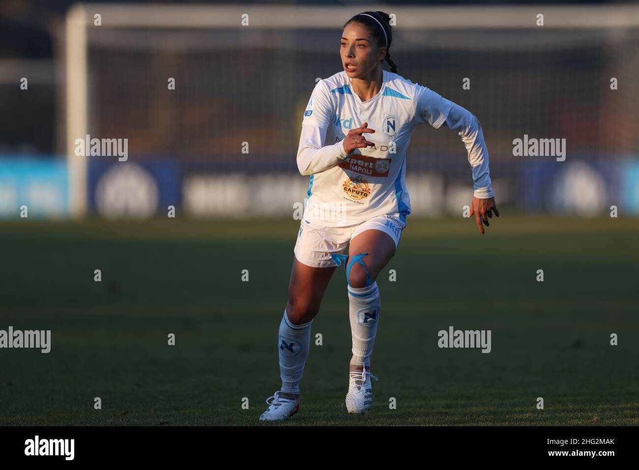 Milano, Italia, 16th gennaio 2022. Eleonora Goldoni di Napoli Femminile durante la Serie A Femminile al Suning Youth Development Center di Milano. Il credito d'immagine dovrebbe essere: Jonathan Moscrop / Sportimage Foto Stock