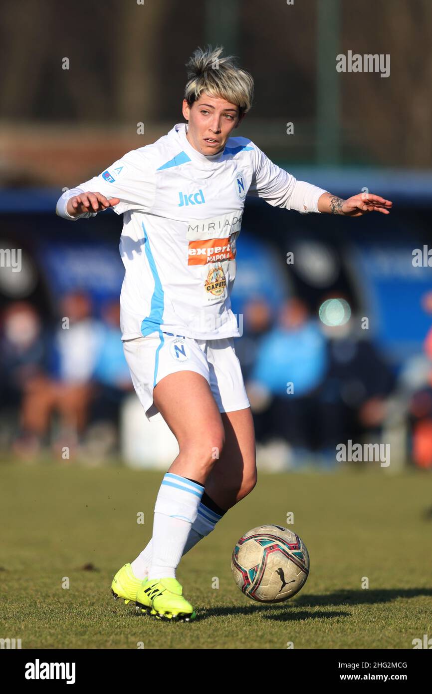 Milano, Italia, 16th gennaio 2022. Claudia Mauri di Napoli Femminile durante la Serie A Femminile al Suning Youth Development Center di Milano. Il credito d'immagine dovrebbe essere: Jonathan Moscrop / Sportimage Foto Stock