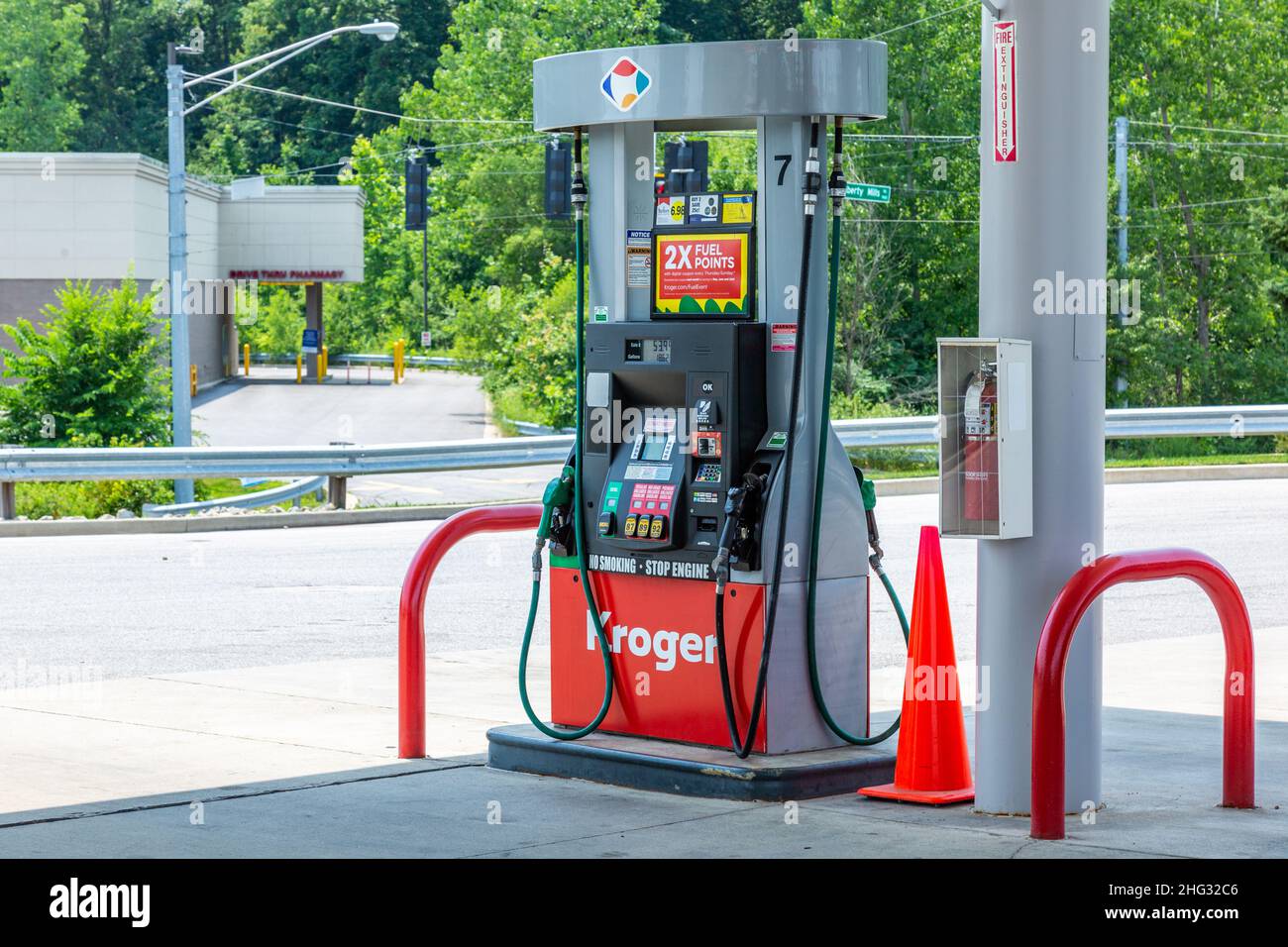Una pompa di carburante in un distributore di benzina Kroger a Fort Wayne, Indiana, USA. Foto Stock