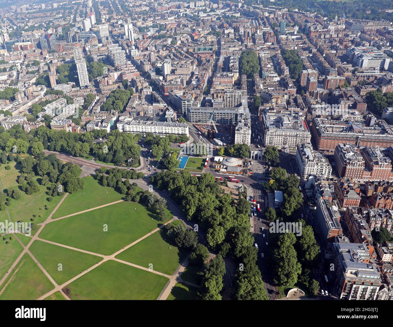 Vista aerea di Hyde Park Corner e verso est verso Mayfair, Londra Foto Stock